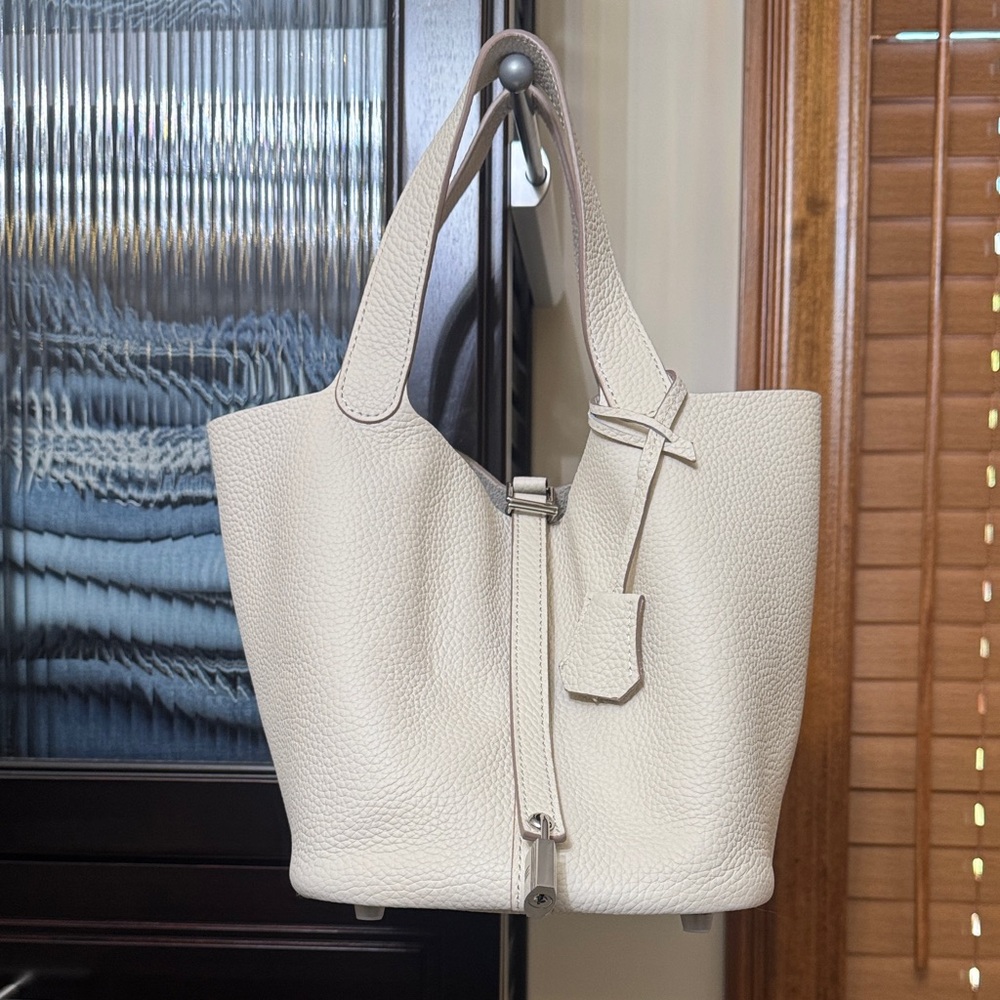 Amazon Cream Textured Tote Bag 22cm